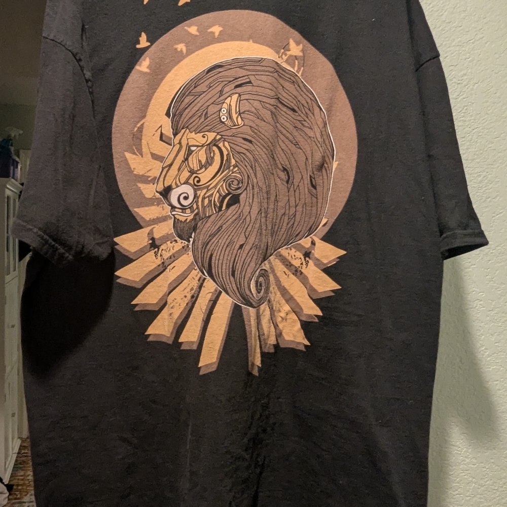 GoodLife Roots Trippy Lion Shirt🦁🦁🦁
